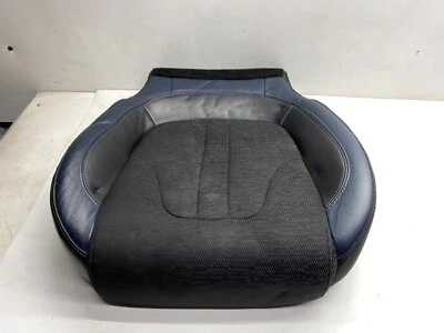 Cojín asiento inferior delantero derecho Chrysler 200 2015-2017 negro/azul tela/cuero Foto 1 de 4