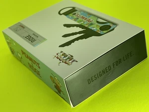 Ridge Peanuts The Sunday Strip KeyCase keychain KEY organizer DESIGNER FOR LIFE - Picture 1 of 7