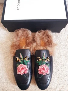 Gucci Princetown Ciabatta Mules in pelle nera con ricamo floreale UK 8 EU 41 US 11 - Foto 1 di 13