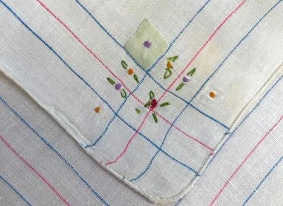 DE COLECCIÓN HANKY AÑOS 30 BORDADOS Y APLIQUES FLORALES GEOMÉTRICOS NUDOS FRANCESES Foto 1 de 3