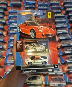 Hot Wheels Ferrari 430 Scuderia Racer White Special wheels COLLECTIBLE Mint - Picture 1 of 2