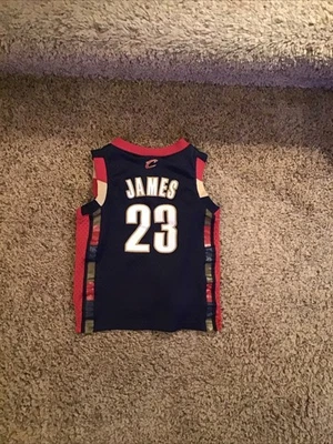 Camiseta De Colección Adidas LeBron James Cleveland Cavaliers Bebé Niño Pequeño Talla 3T Ver Fotos Foto 1 de 4