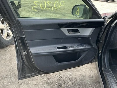 JAGUAR XF 16-19 Driver Left Front Door Interior Trim Panel 824596 Foto 1 de 4