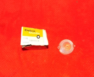 NOS OEM GM Guide 5950982 1960 Pontiac BONNEVILLE Parking Lamp Lens - Picture 1 of 2
