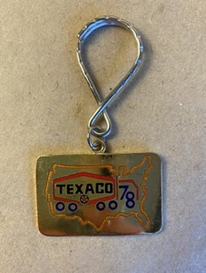 Vintage Texaco Gasoline Auto Station Keychain USA, 1978 With Truck - Picture 1 of 6