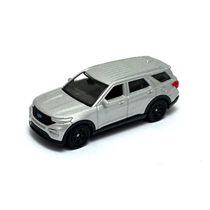 2023 Ford Explorer Silver Welly 1:60 1:64 Series Scale Toy Car 52435 with Box - Picture 1 of 4