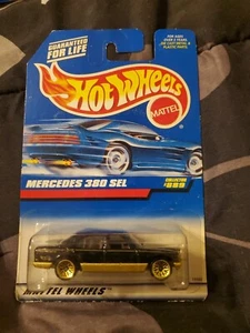 1996 Hot Wheels Mercedes 380 SEL #889 Black/Gold Die Cast Car!  - Picture 1 of 1