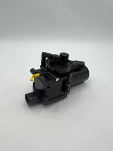 Bomba de vacío control de crucero Mitsubishi 12 voltios DC modelo G6T50371ZC  - Imagen 1 de 3