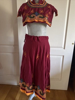 Falda y top corto Indian Heritage granate con estampados talla 30 Foto 1 de 4