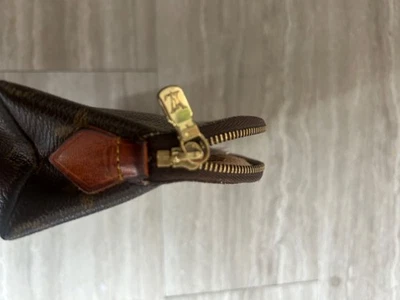 Bolsa de cosméticos Louis Vuitton GM lona marrón Foto 1 de 4