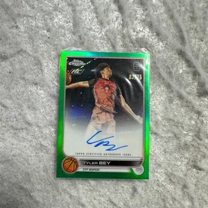 2022-23 Topps Chrome OTE Green /75 Autograph Rookie Card Tyler Bey #CA-TB3 RC - Picture 1 of 8