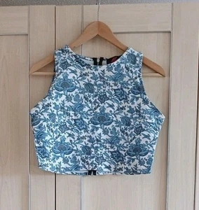 Ladies Blue Ivory Sleeveless Floral Pattern Short Top Blouse Shirt Fit Size 10 - Picture 1 of 2