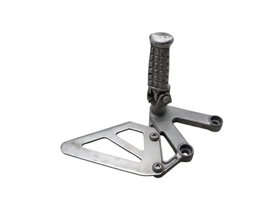 TRIUMPH SPEED TRIPLE 955i PEDANA ANTERIORE SINISTRA ORIGINALE T2080461 - Immagine 1 di 4