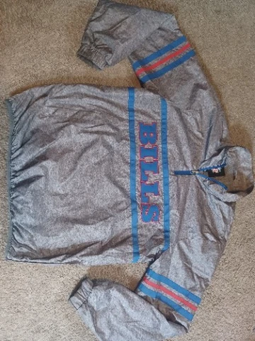 Buffalo Bills Pullover Windbreaker Lightweight Size Medium NFL  Football Cover