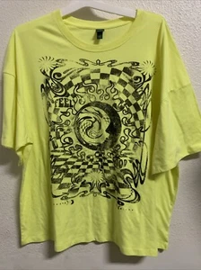 🐻 Wild Fable Women's Short Sleeve Oversized Graphic T-Shirt Vibrant Green L - Picture 1 of 3