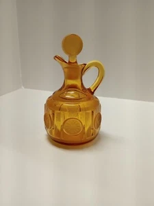 Crueta de cristal ámbar Fostoria, moneda de cristal vintage. Tapón original difícil de encontrar. - Imagen 1 de 6