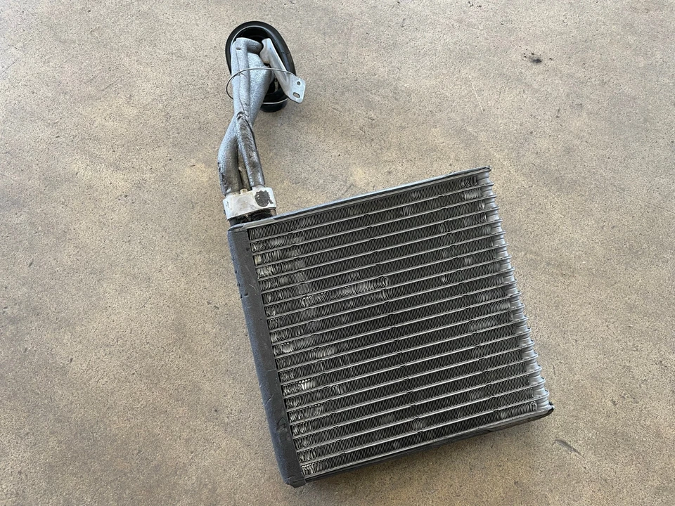 Intercambiador de calor Audi A6 4B 3.0 V6 ASN radiador calefacción Foto 1 de 4