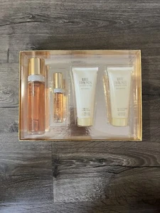 Elizabeth Taylor White Diamonds For Her 4 Pc Fragrance Set - Picture 1 of 3