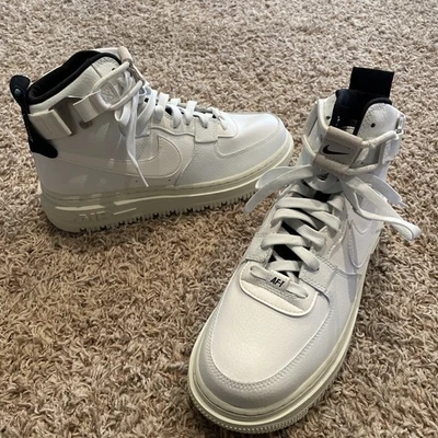 ¡Nuevo! Nike Air Force 1 Utility 2.0 Estilo #DC3584-100 Blanco y Negro Mujer’s Talla 9.5 Foto 1 de 4