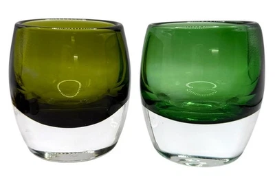 Candelabro votivo de vidrio Diva Cajón y barril verde oliva y esmeralda Polonia Foto 1 de 4