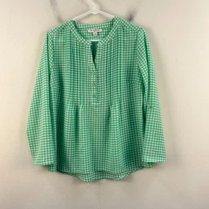 Studio Works Womens Medium PetiteTop Shirt Green Gingham Plaid V-Neck 19448 - Picture 1 of 10