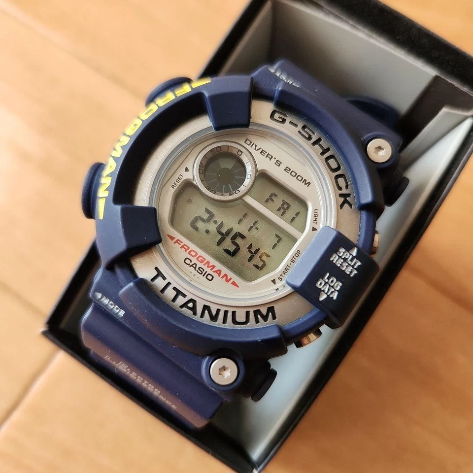 Casio G-Shock Frogman DW-8200NK-2JR Azul Marino Titanio Buzo 200m Caja de Reloj Limitada Foto 1 de 4
