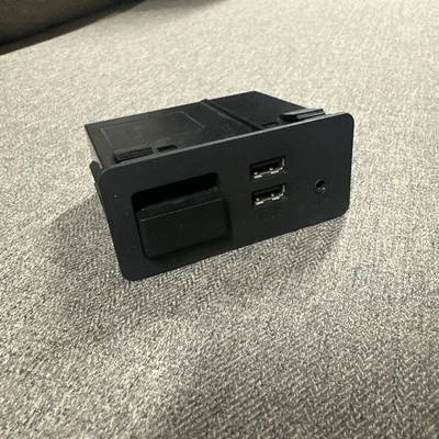 Mazda Mx-5 Miata ND 2016-2017 conjunto de buje USB N243 669U0  Foto 1 de 4