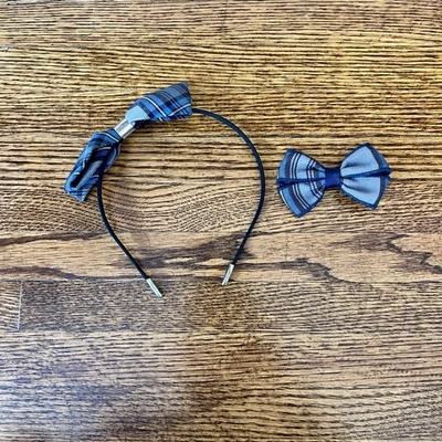 "Diadema a cuadros de poliéster gris/azul School Belles con lazo lazo pequeño a cuadros de 3""" Foto 1 de 4