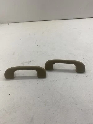 MERCEDES BENZ R350 2006-2011 EMPUÑADURA MANIJA DELANTERA DERECHA/IZQUIERDA A1648100354 Foto 1 de 4