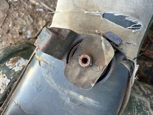 91-99 3000GT DODGE STEALTH OEM LH DRIVER SIDE FRONT ENGINE MOTOR MOUNT - Picture 1 of 2