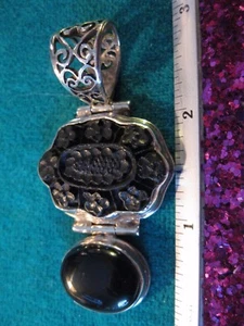 Hermoso colgante de plata de ley 925 con piedras preciosas de ónix negro estilo étnico - Imagen 1 de 3