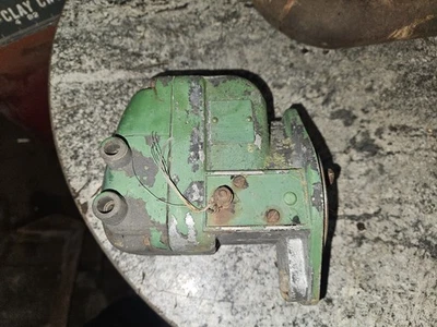 JOHN DEERE WICO XB4001 DISTRIBUTOR TRACTOR A B G H D 50 60 70 Wico XB - Image 1 of 4