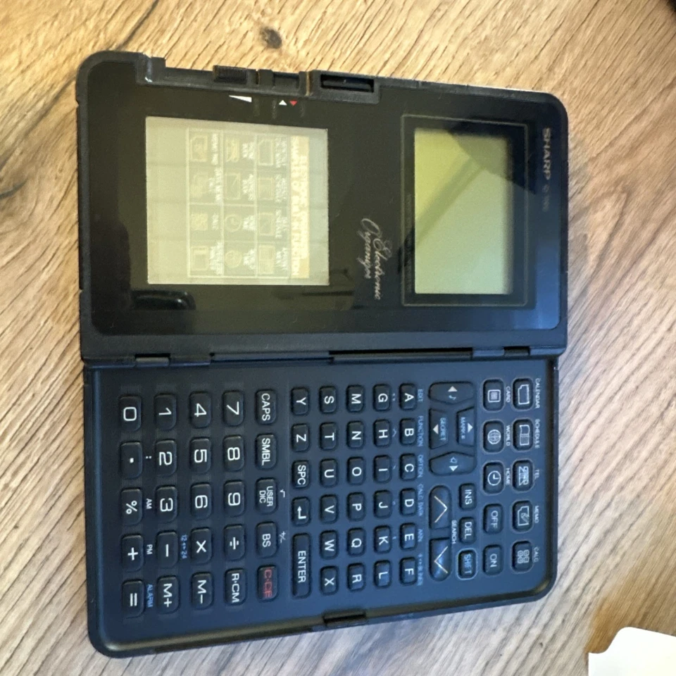 Organisateur électronique Sharp IQ-7000 - Vintage - excellent état. - Photo 1/4