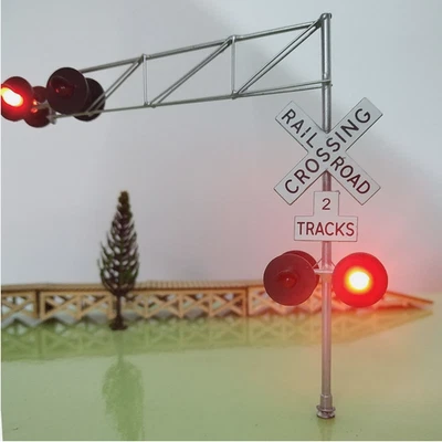 2 x O scale model railroad cantilever grade crossing signal handing light C48 - Image 1 of 4