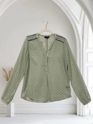 Top de manga larga a lunares transparentes The Limited para mujer talla pequeña cuello en V Y2K Foto 1 de 4