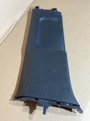 Volkswagen Jetta 2011-2018 lado izquierdo inferior pilar B moldura 5C6867291 OEM Foto 1 de 3