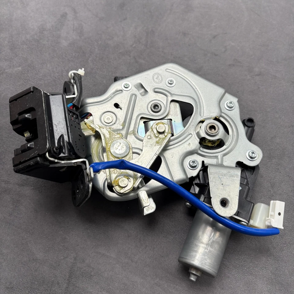 Rear Trunk Tailgate Lock Latch For 2017-2021 Mazda CX-5 TK49-62-310C TK4962310C - Image 1 of 4