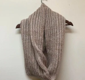 Bufanda Cost Plus World Market Infinity difusa suave gruesa tejida nueva con etiquetas - Imagen 1 de 4