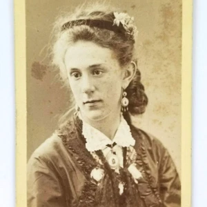 CDV Foto Frau trägt Schmuck Stirnband mit Blumen Bogardus New York - Bild 1 von 3