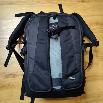 Lowepro Vertex 200 AW Black Camera Case Backpack Professional All Weather Cover - Image 1 of 4