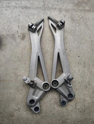 Rearsets 2009 Ducati Monster 1100s - Imagem 1 de 4