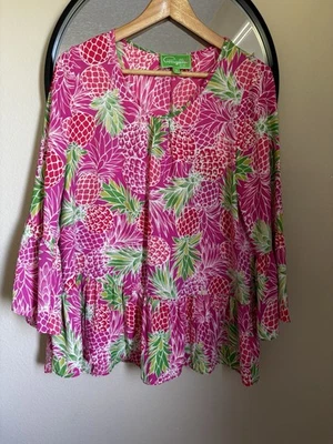 New Pappagallo Women’s Size M Pink & Green Pineapple Print Blouse - Image 1 of 4