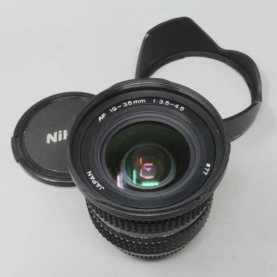 Tokina AF 19-35mm f/3.5-4.5 Wide Zoom Lens Nikon F Mount - Image 1 of 4