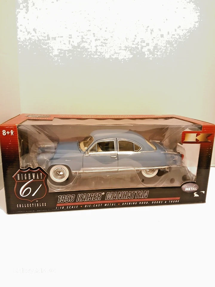 Highway 61 - Blue 1953 Kaiser Manhattan - 1:18 Scale - New in Box - Image 1 of 4