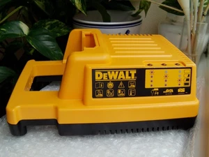 DEWALT DC9000 36V Li-ION 28V BIS 36V 0EINE STUNDE AKKU LADEGERÄT 230V - Bild 1 von 24