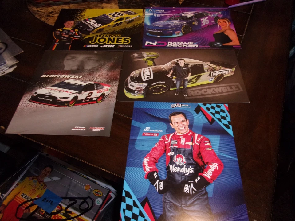 LOTE DE 5 POSTALES NASCAR DIFERENTES "NO AUTOGRAFIADAS" Foto 1 de 1