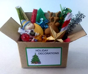 Casa de muñecas miniaturas caja artesanal decoraciones navideñas escala 1:12 - Imagen 1 de 4