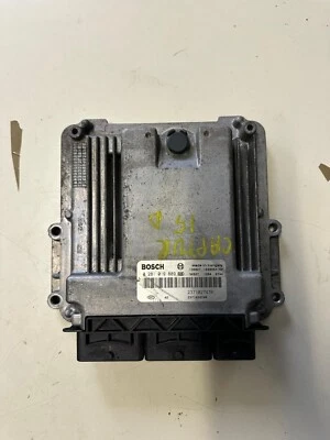 0281019889 237102747R CENTRALINA MOTORE RENAULT Captur I°SERIE 1500 - Immagine 1 di 2