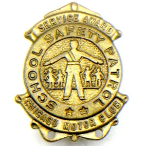 VINTAGE CHICAGO MOTOR CLUB SCHOOL SAFETY PATROL SERVICE AWARD PIN - Picture 1 of 4