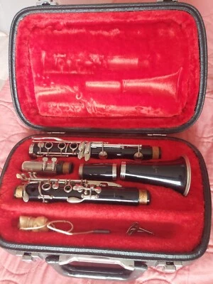 CLARINETE KING VINTAGE 1974 CALIDAD BANDA PRINCIPIANTE INSTRUMENTO DE LECCIÓN Foto 1 de 4